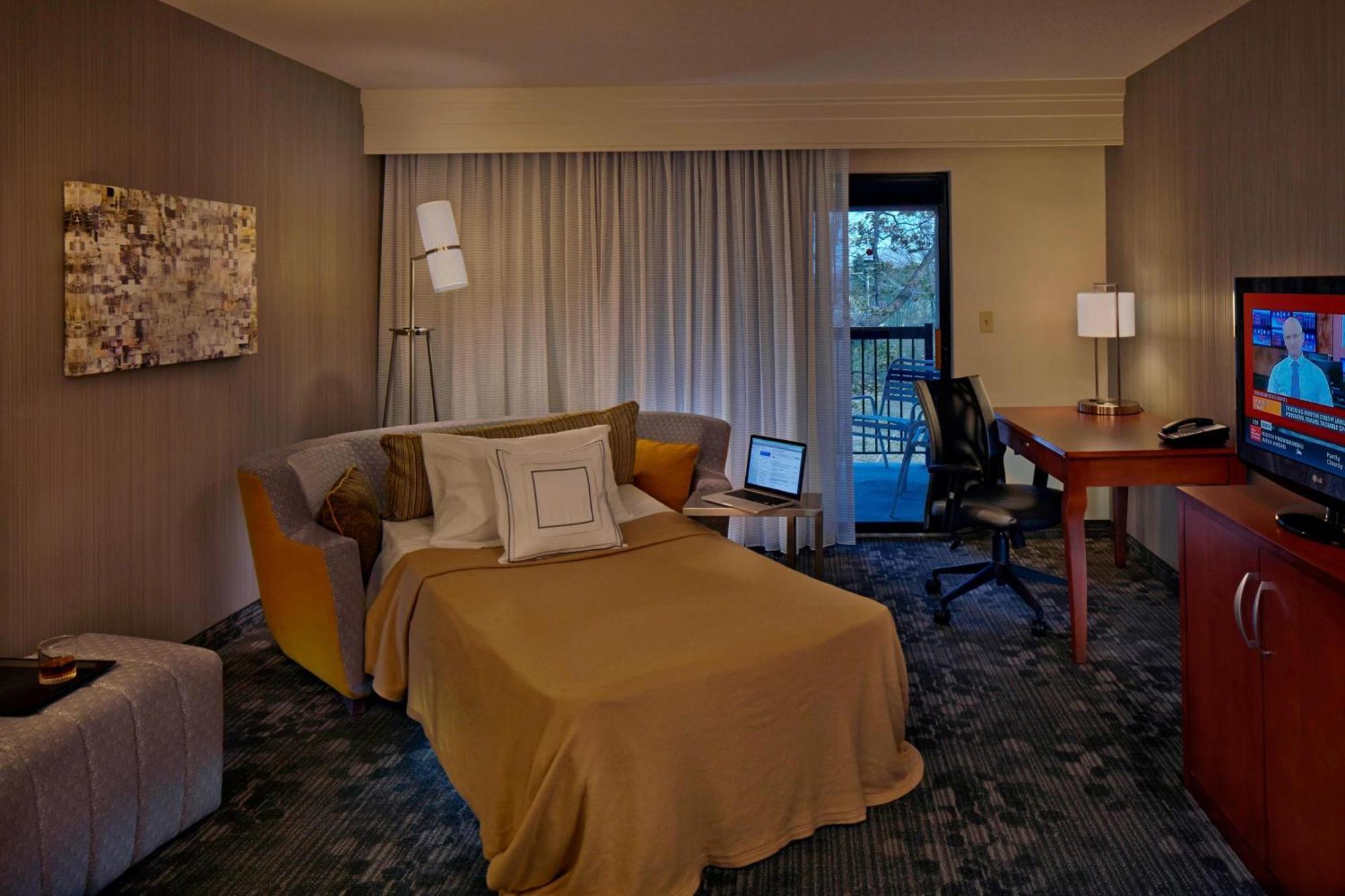 Hotel Courtyard By Marriott Providence Warwick Exterior foto