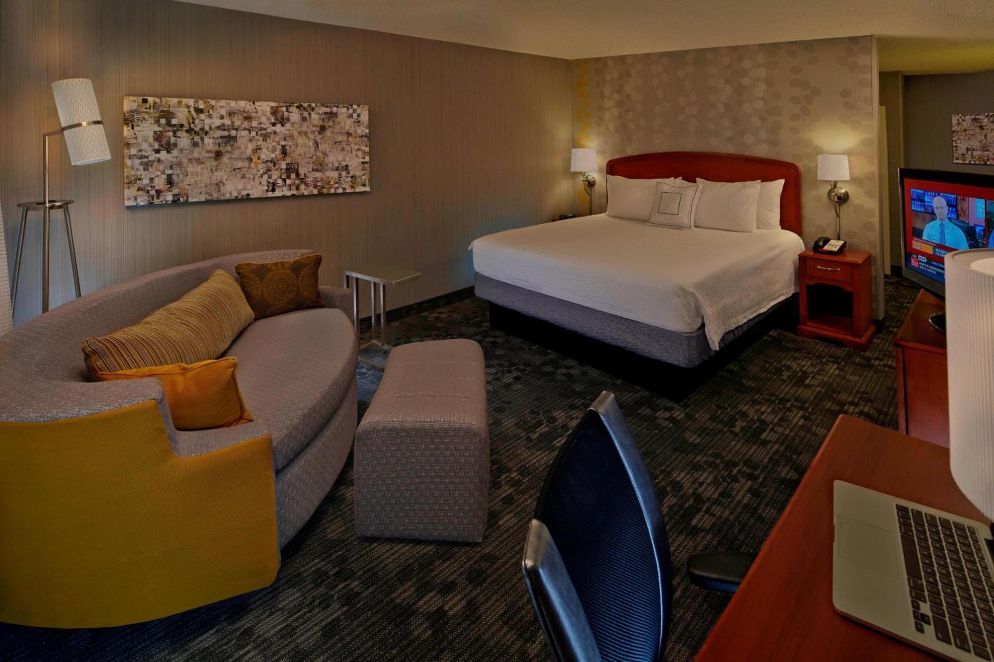 Hotel Courtyard By Marriott Providence Warwick Exterior foto