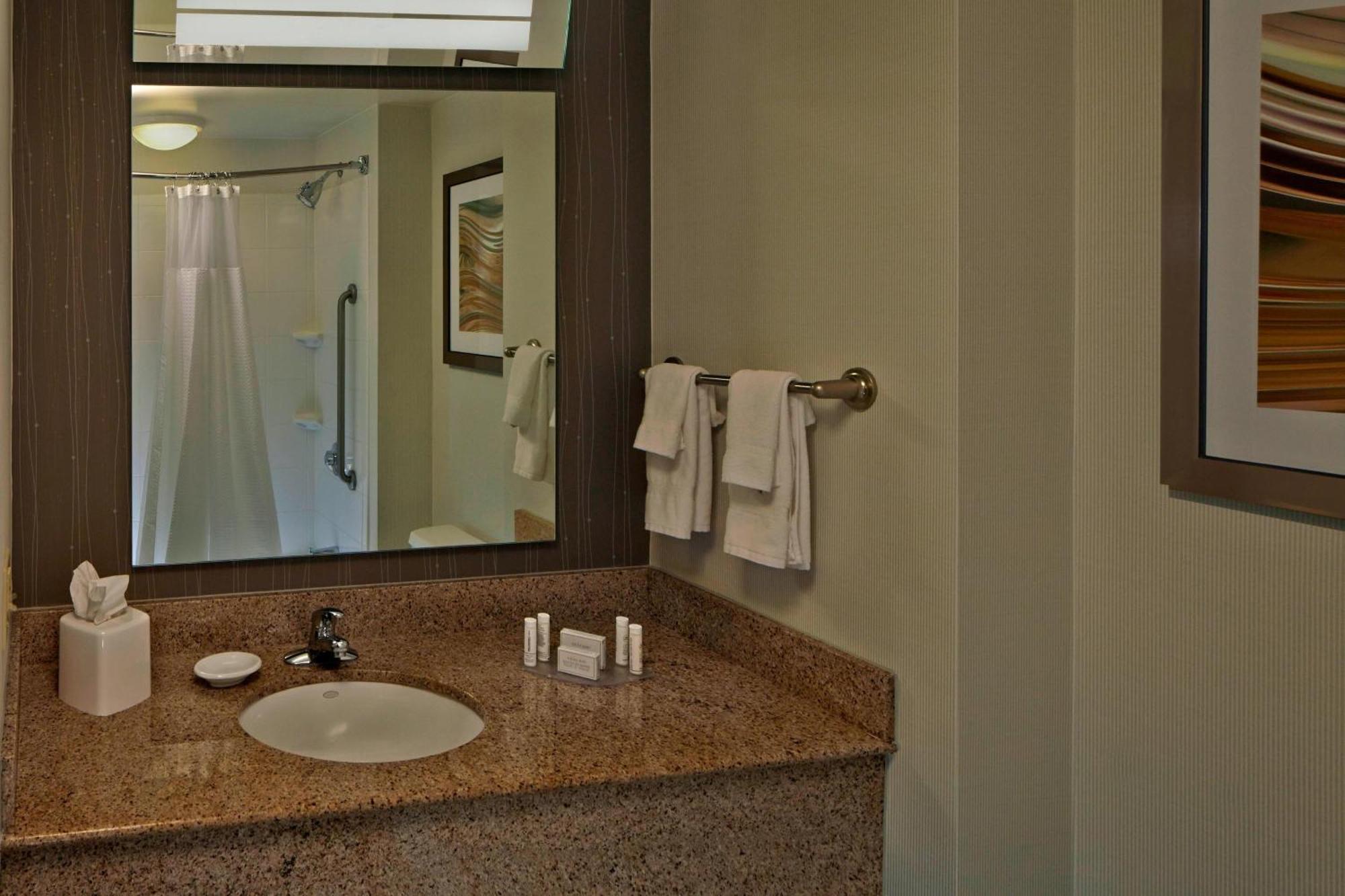Hotel Courtyard By Marriott Providence Warwick Exterior foto